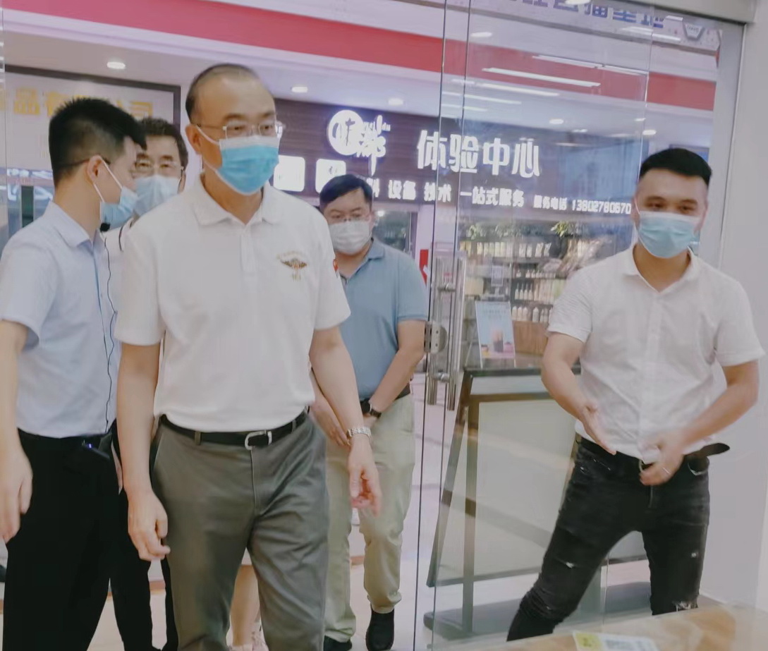 广州白云区潘志军区长一行到金达调研“食材之都”转型升级工作